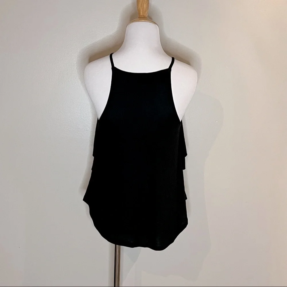 🚨Express Ruffle Tank🚨 - Picture 4 of 7